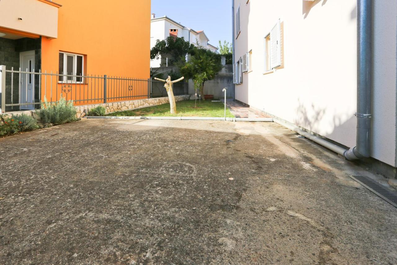 Apartman Dani Zara Esterno foto